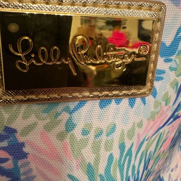 Lilly Pulitzer Purple and Blue Cooler Bag with Floral Design - Picture 2 of 6